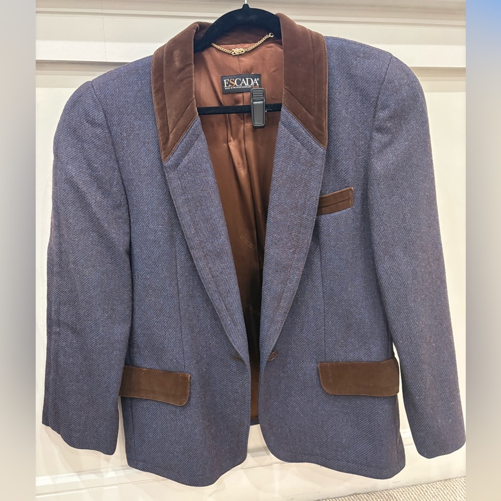Vintage Escada Grey Wool-Blend Blazer with Brown Velvet Trim